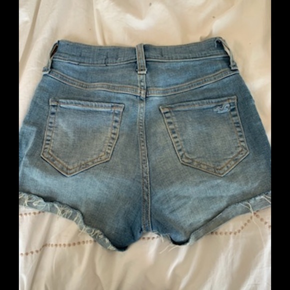 Hollister shorts!💙 - Picture 2 of 3